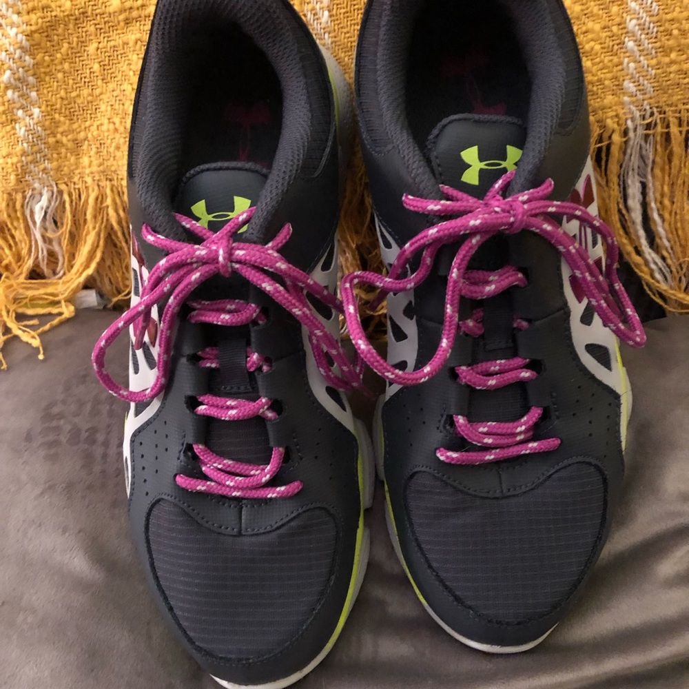 Under Armour Gray With Lime And Raspberry Size 9 - image 1